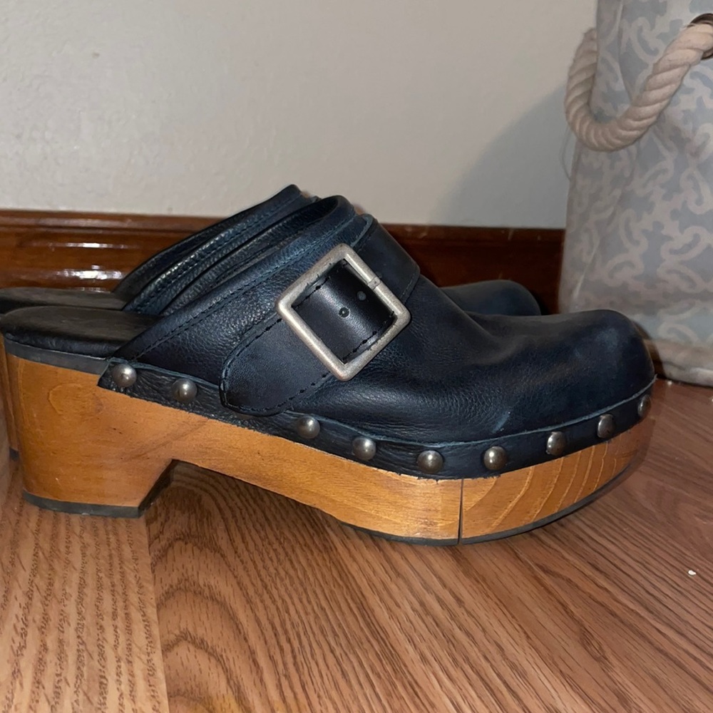 Black clogs
